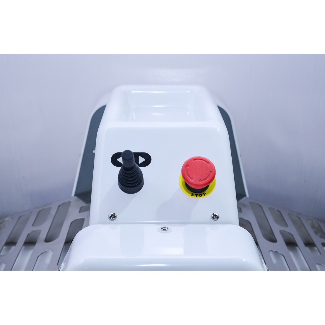 Baker Max BDS-300 - 370mm Benchtop Dough & Pastry Sheeter - image 8